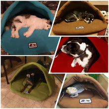 Load image into Gallery viewer, Premium Fleece Heated Pet Mat

