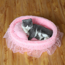 Load image into Gallery viewer, Soft Lace Princess Cat Bed
